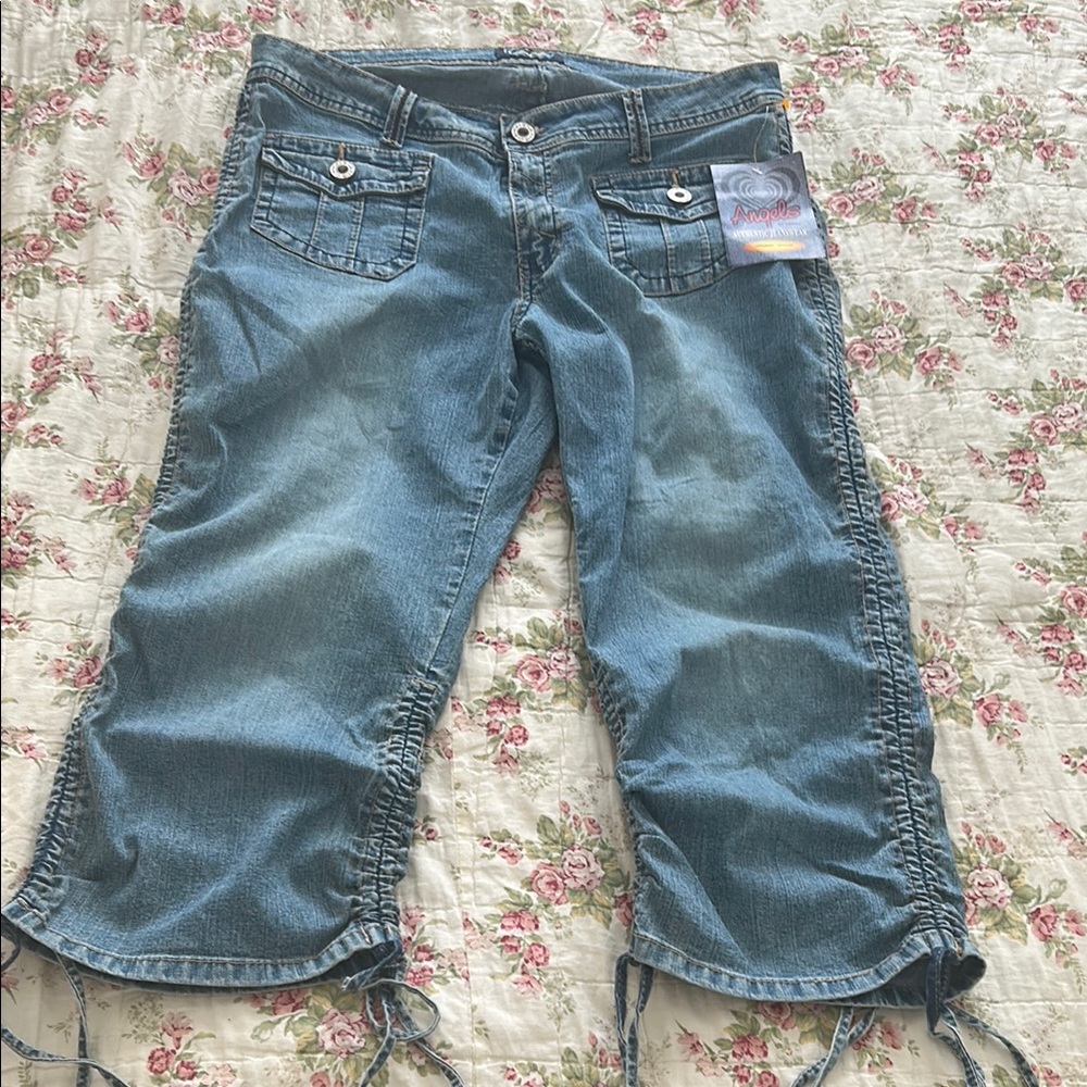 Y2K new with tags angels capri jeans